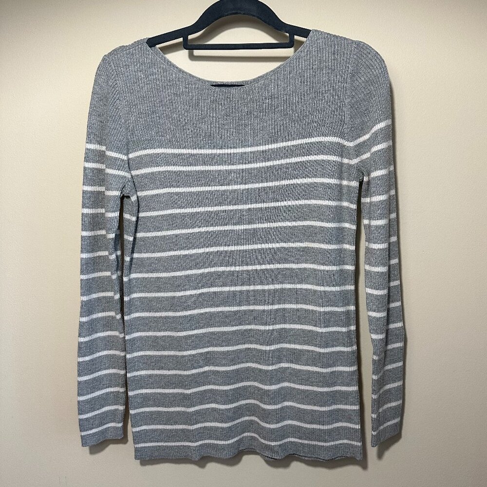 GAP Pullover Ribbed Striped Boat Neck Sweater - Gray and White, X-Small